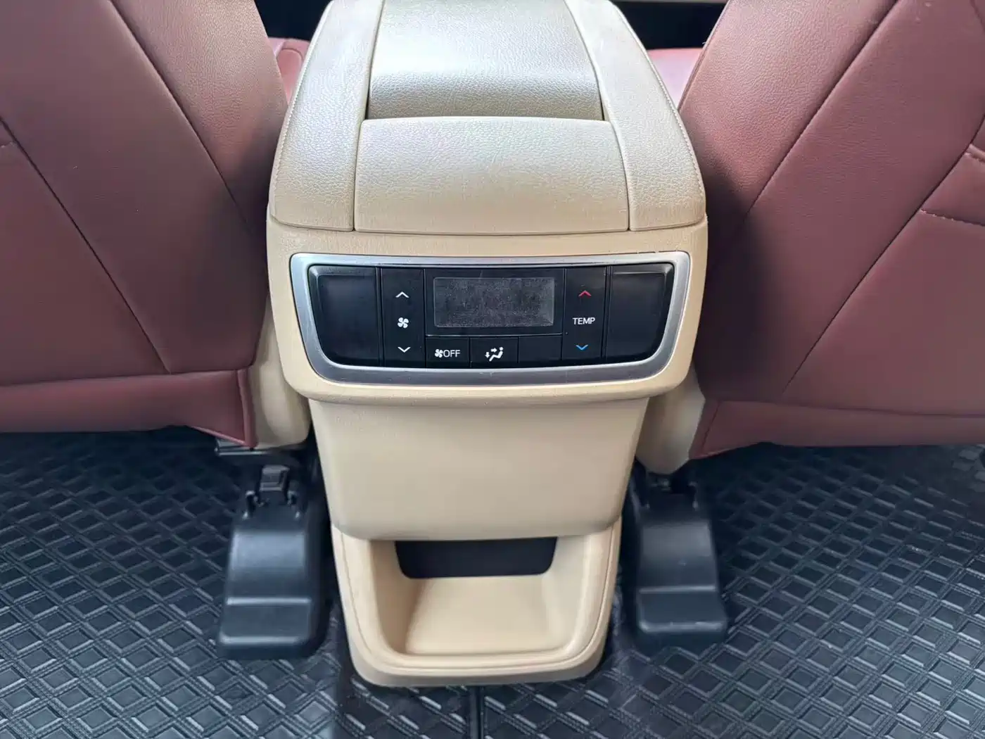 Toyota Highlander 2017 2.0T 4WD Elite 7-Seater фото 12