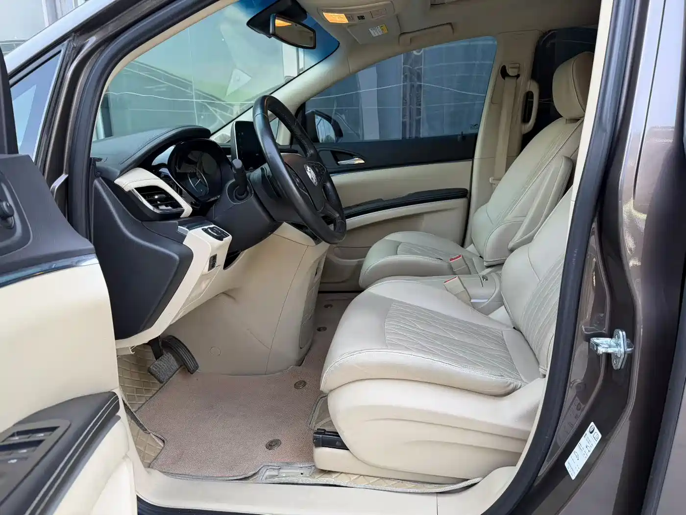 Buick GL8 2023 Land Business Class 652T Luxury фото 7