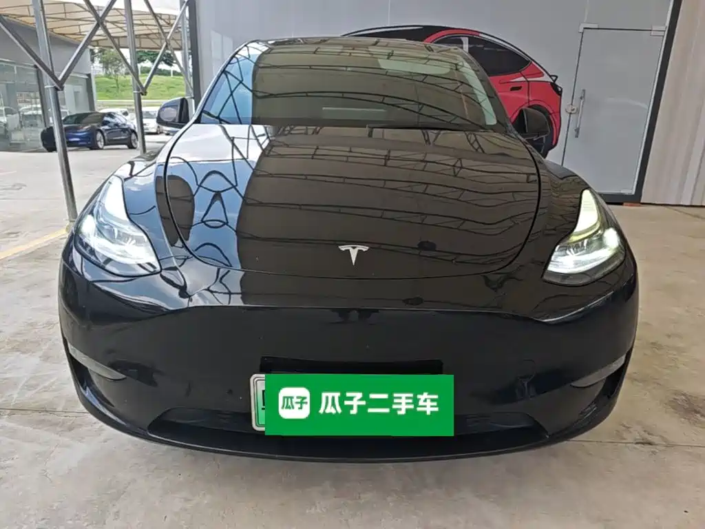 Фото 3 - Tesla Model Y
