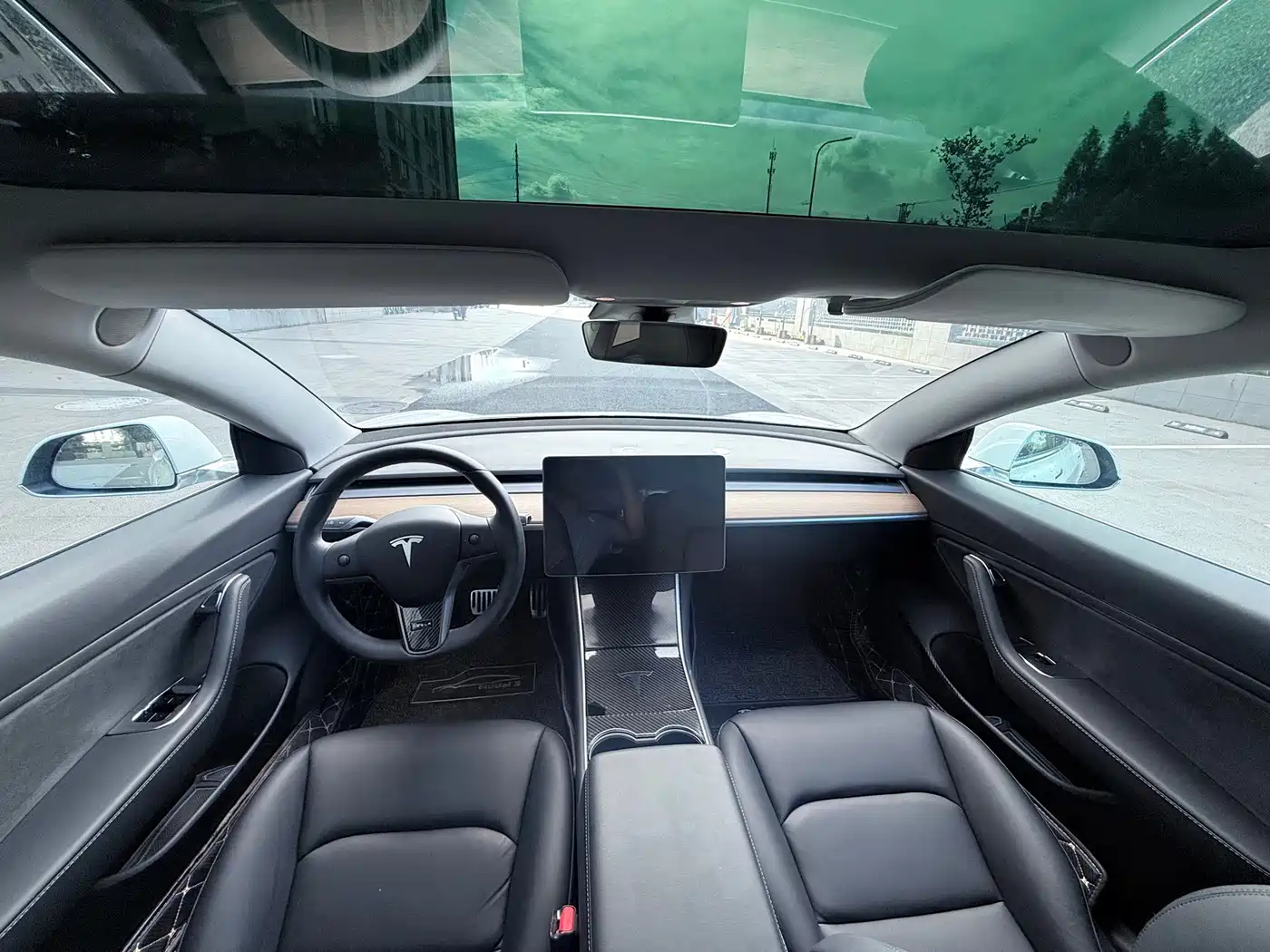 Tesla Model 3 (Import) 2019 2019 Long Range RWD Version