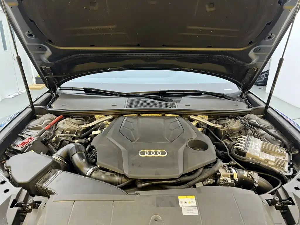 Audi A6 (Import) 2023 2022 allroad quattro Explorer 55 TFSI Premium Off-road