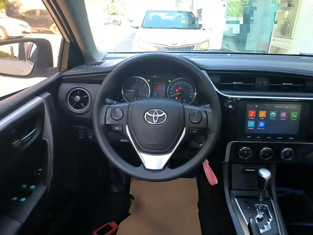 Toyota Corolla 2017 Facelift 1.2T S-CVT GL-i фото 11