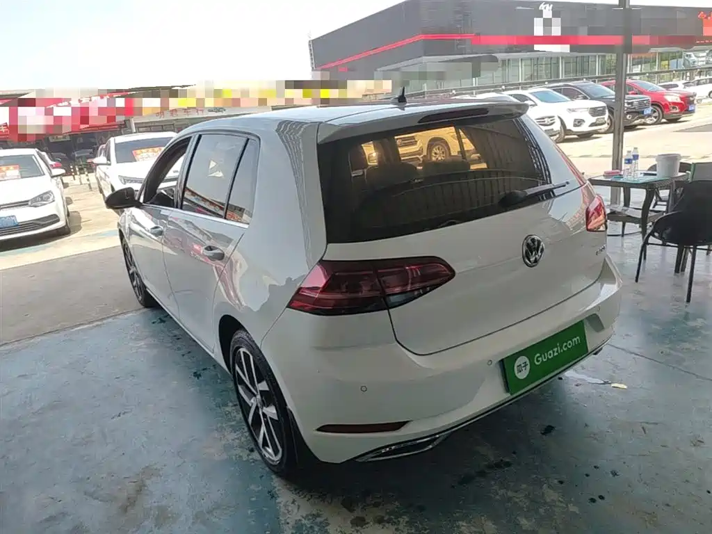 Volkswagen Golf 2018 230TSI Automatic Luxury фото 5