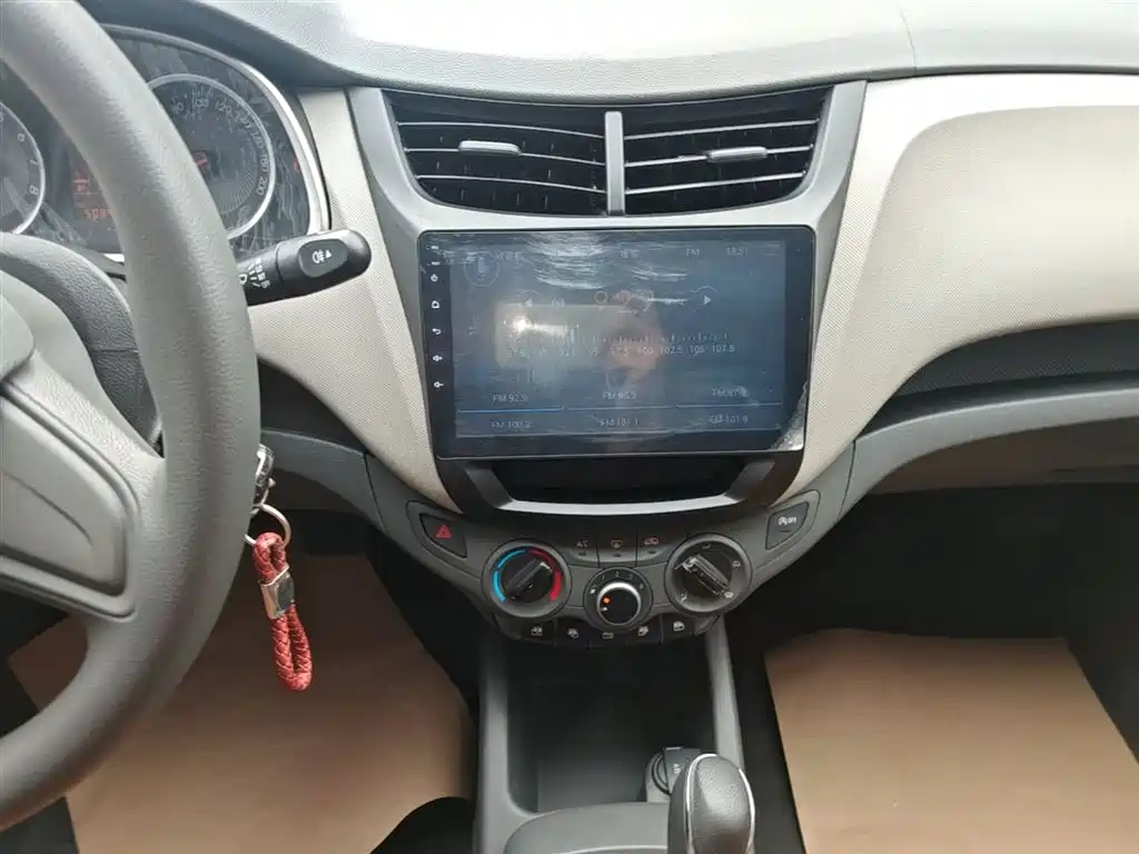 Chevrolet Sail 2018 Sail 3 1.3L AMT Ideal фото 13