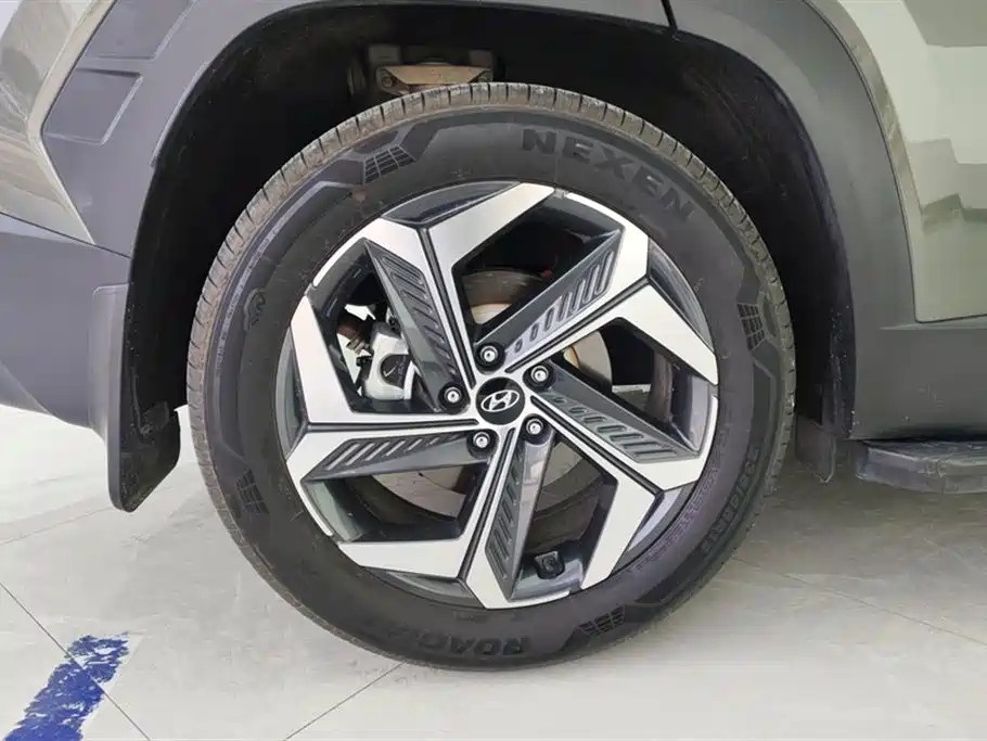 Hyundai Tucson 2023 Tucson L 1.5T Automatic 2WD LUX Premium Edition фото 6