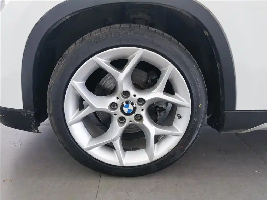 BMW X1 2013 xDrive20i X Design Package фото 17