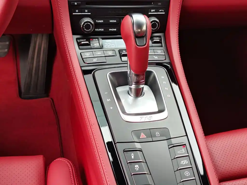 Porsche 718 2023 2022 Cayman T 2.0T