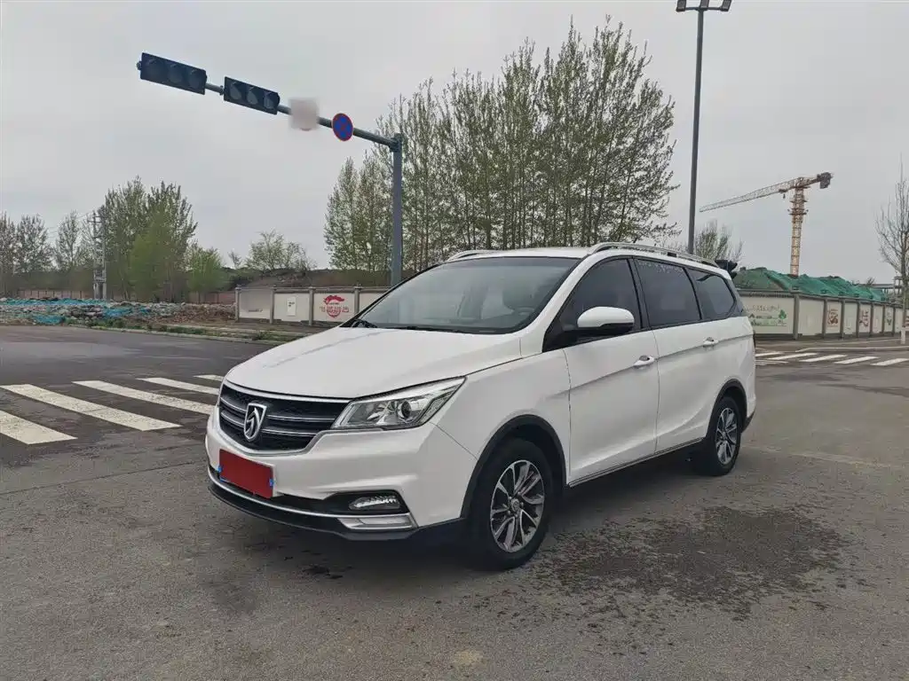 Baojun 730 2020 2019 1.5T CVT Fashion Edition 7-Seater China VI