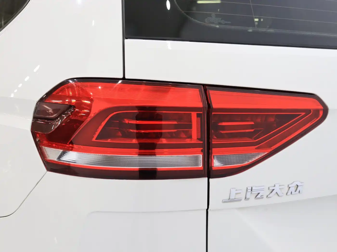 Volkswagen Touran 2016 Touran L 280TSI DSG Elegance фото 5