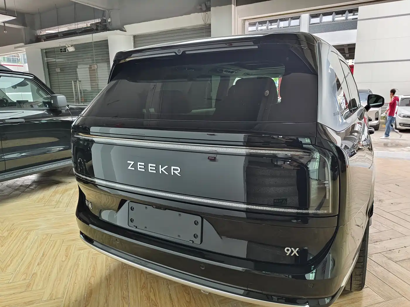 ZEEKR 9X 2026 2025 Standard Edition