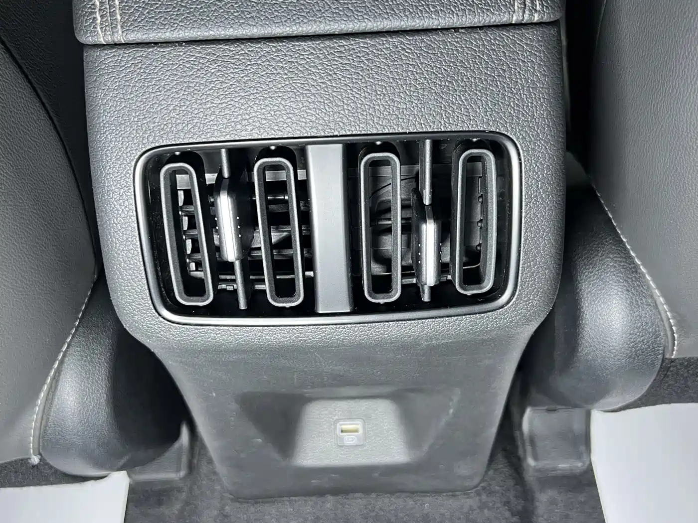 Hyundai Beijing Hyundai ix35 2021 240TGDi DCT 2WD GLS Leading Edition фото 12
