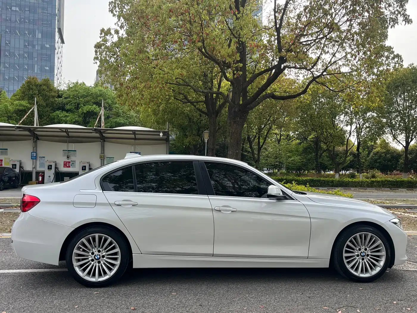 BMW 3 Series 2018 320Li Fashion Style фото 7