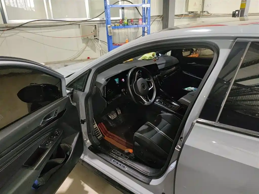Volkswagen Golf 2023 280TSI DSG R-Line Lite фото 5