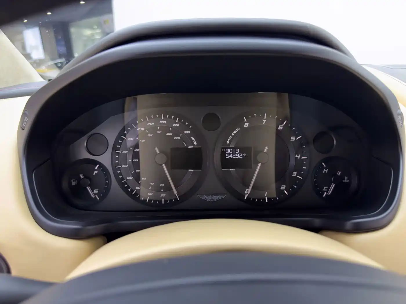 Aston Martin Vanquish 2016 2013 6.0L Standard