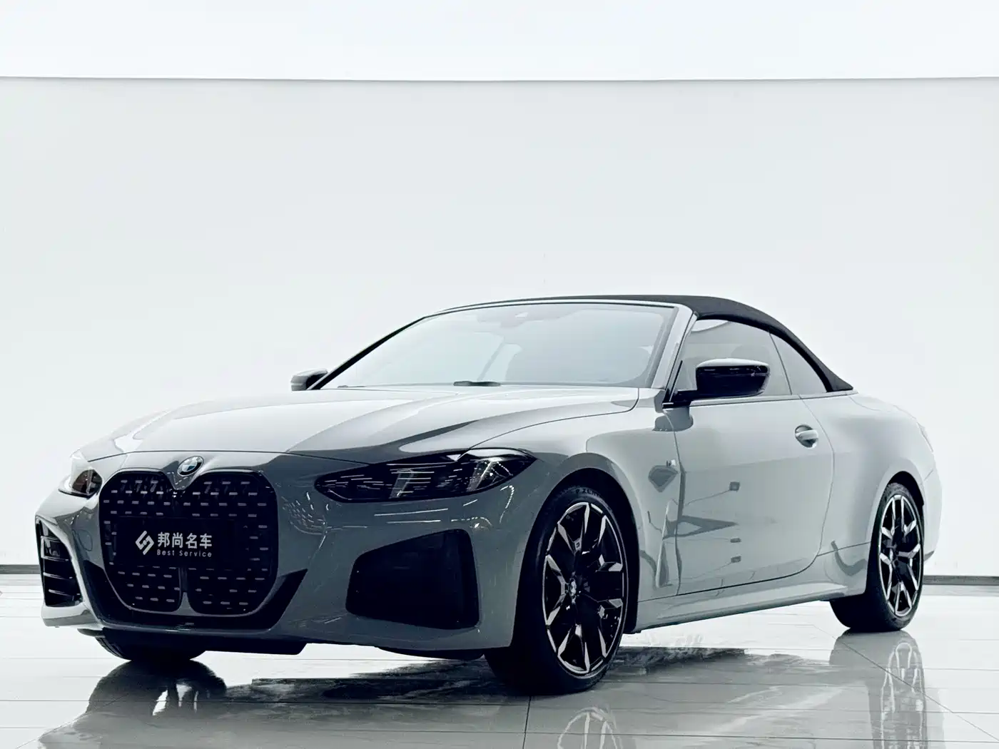 BMW 4 Series 2024 430i Convertible M Sport Shadow Edition фото 2