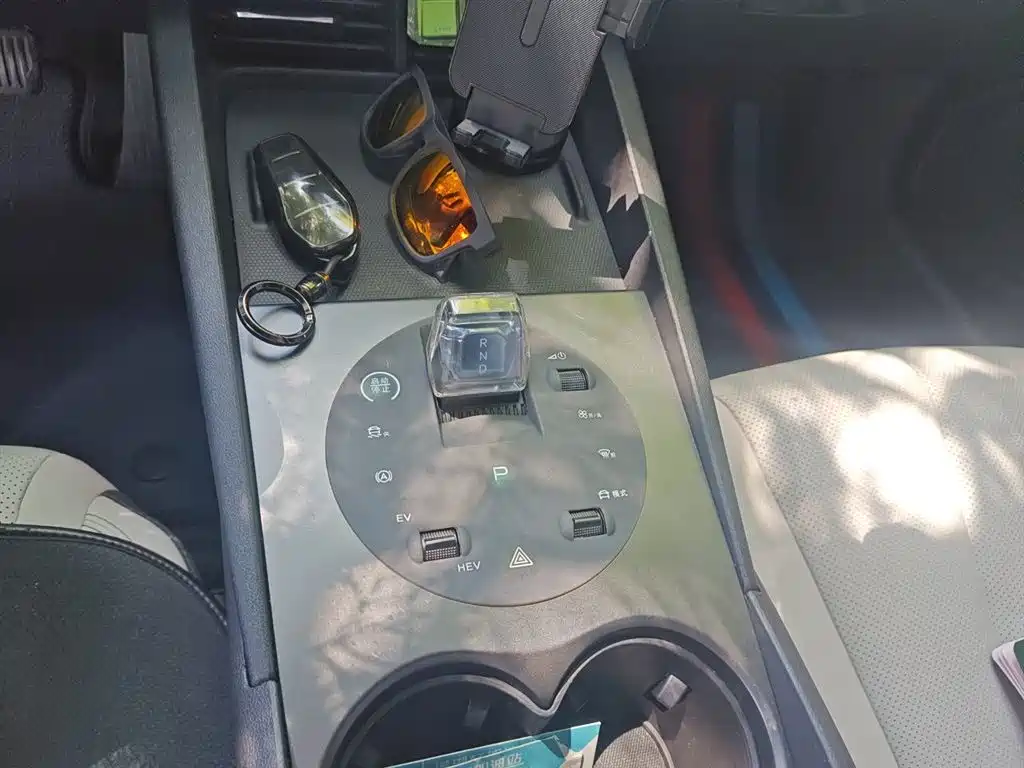 BYD Seal 06 New Energy 2024 DM-i 80KM Luxury фото 10