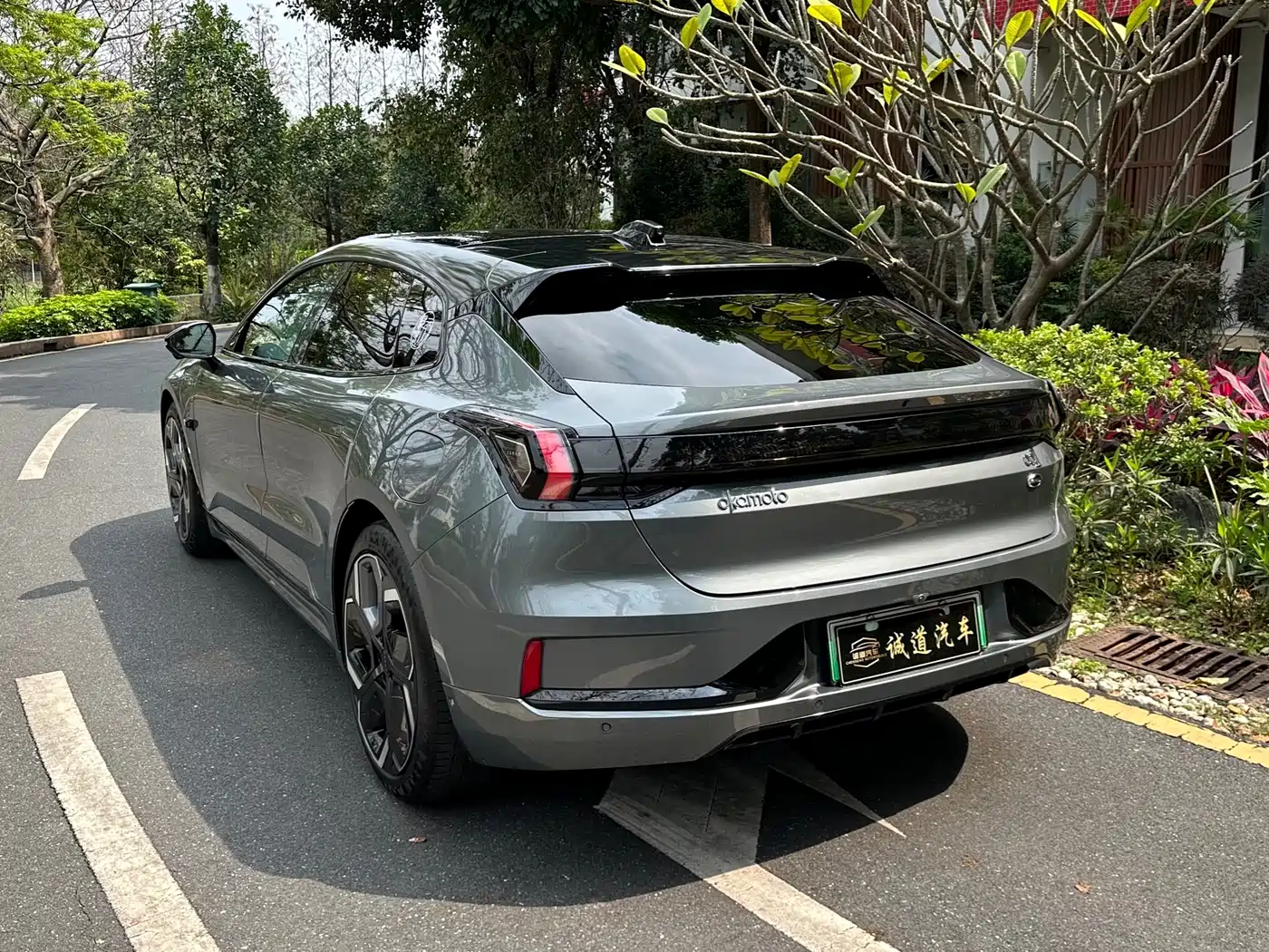 ZEEKR EXTREME KRYPTON 001