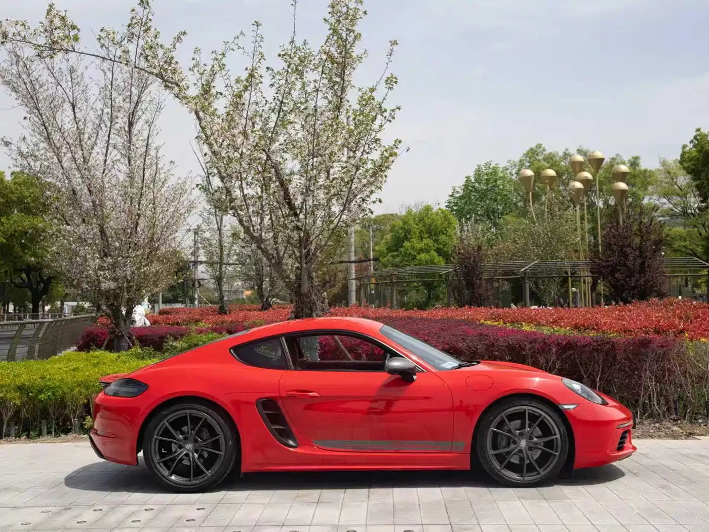 Porsche 718 2019 Cayman T 2.0T фото 17