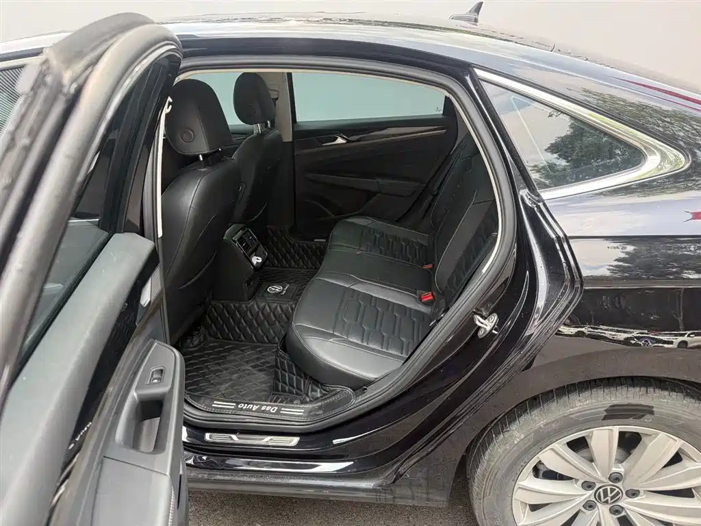 Volkswagen Passat 2020 330TSI Elite Edition China V фото 10