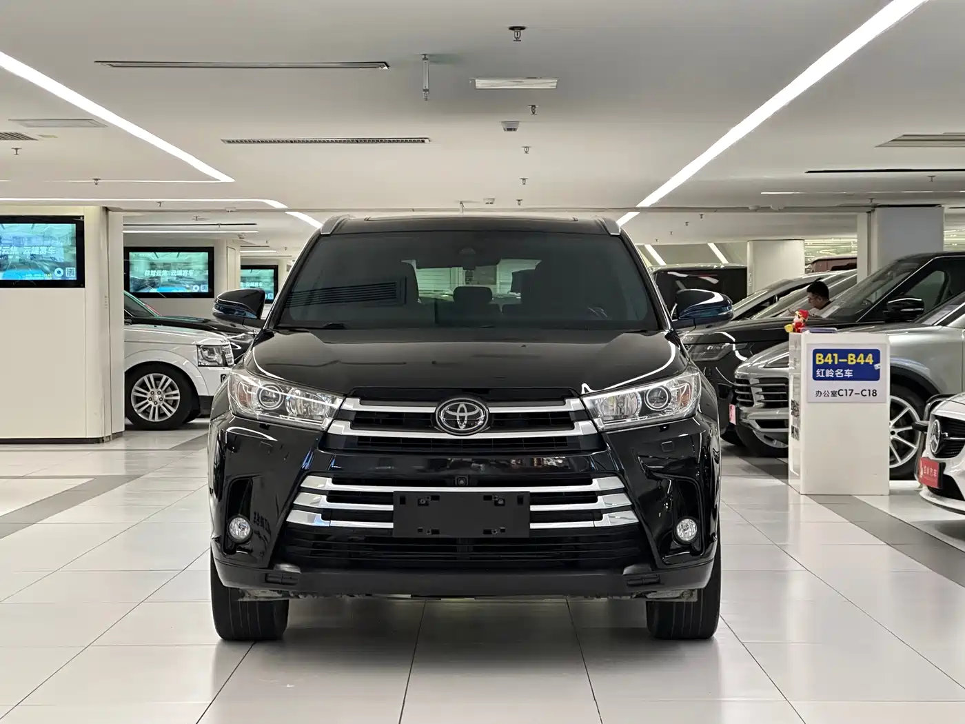 Toyota Highlander 2018 2.0T 4WD Ultimate 7-seater (China V) фото 2