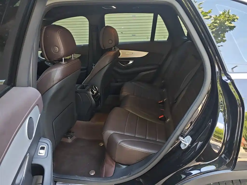 Mercedes-Benz GLC 2021 GLC 260 L 4MATIC Sporty фото 17