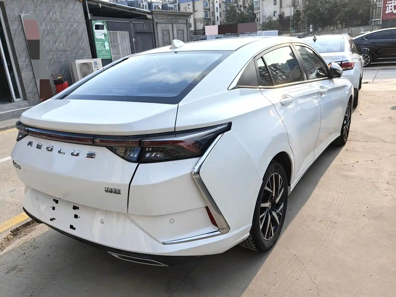 صورة 5 - Dongfeng Aeolus Yixuan