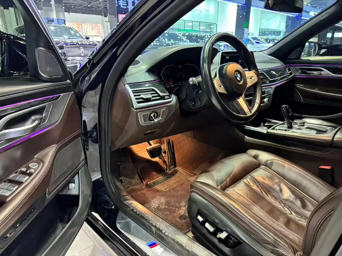 BMW 7 Series 2021 Model 730Li M Sport Package фото 10