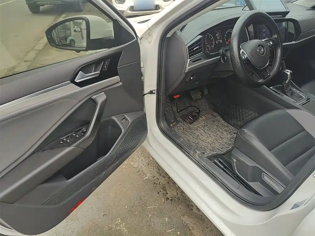 Volkswagen Sagitar 2019 200TSI DSG Comfort Edition China VI фото 16
