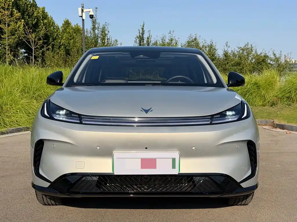 ARCFOX T1 2025 2025 Base Model