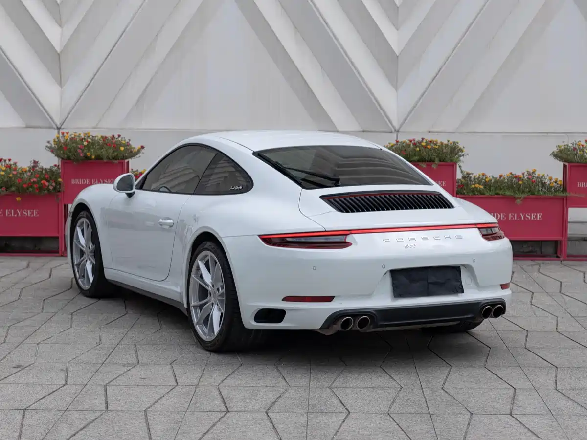 Porsche 911 2016 Carrera 4 3.0T фото 6