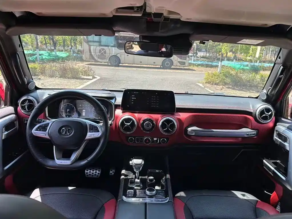 BAIC ORV Beijing Offroad BJ40 2019 PLUS 2.3T Automatic 4WD Luxury Edition China VI фото 6