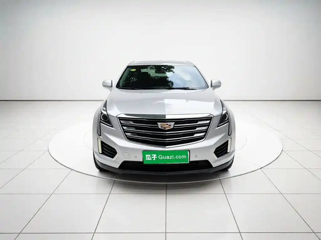 Фото 24 - Cadillac XT5