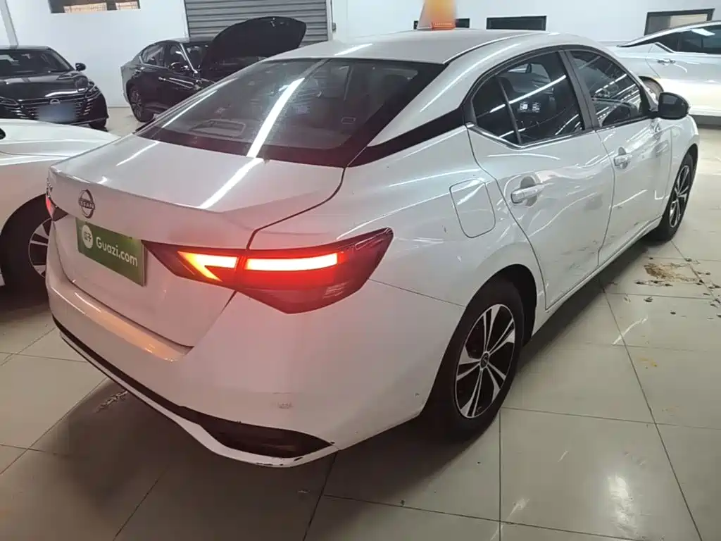 Nissan SYLPHY, миниатюра 7