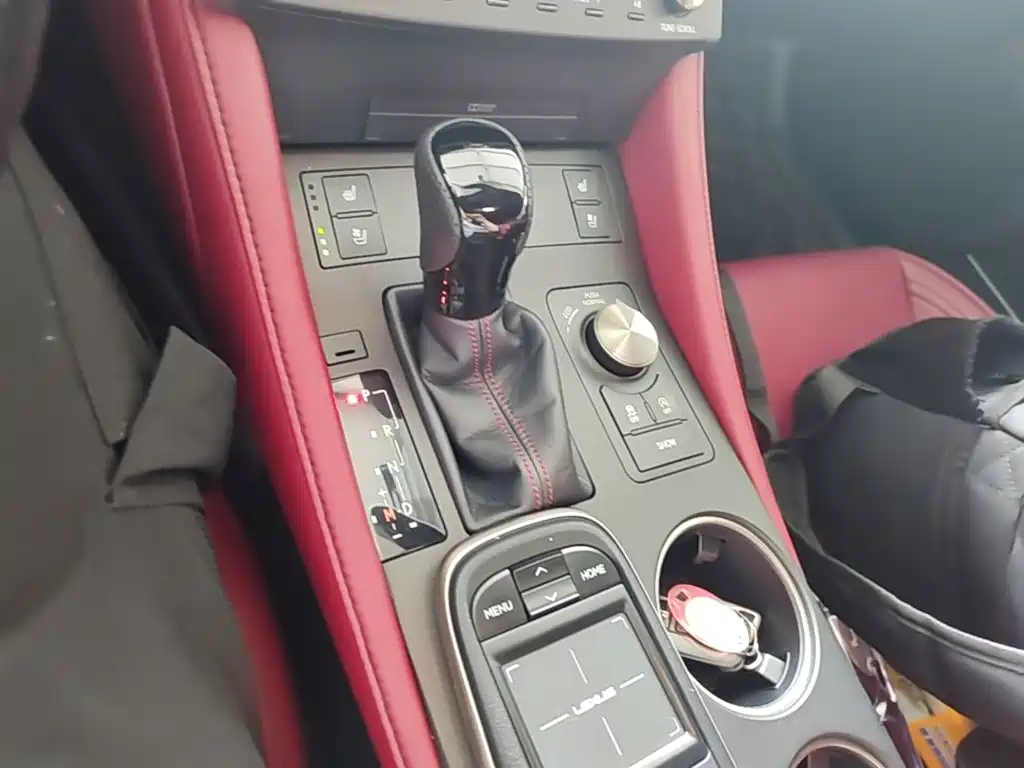 LEXUS RC