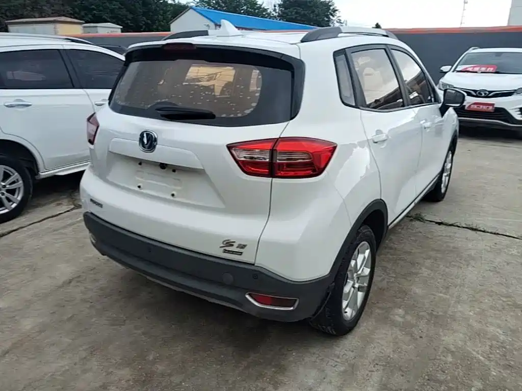 Changan CS15 2016 2016 1.5L Automatic Fashion