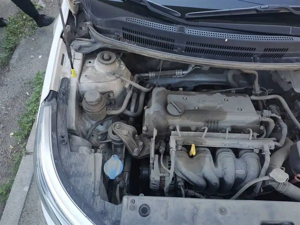 Kia K2 2015 Hatchback 1.4L AT GLS Cool Edition фото 22