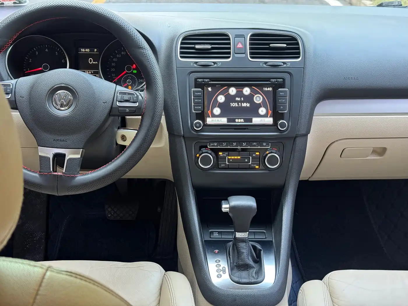 Volkswagen Golf 2010 2010 1.4TSI Automatic Luxury