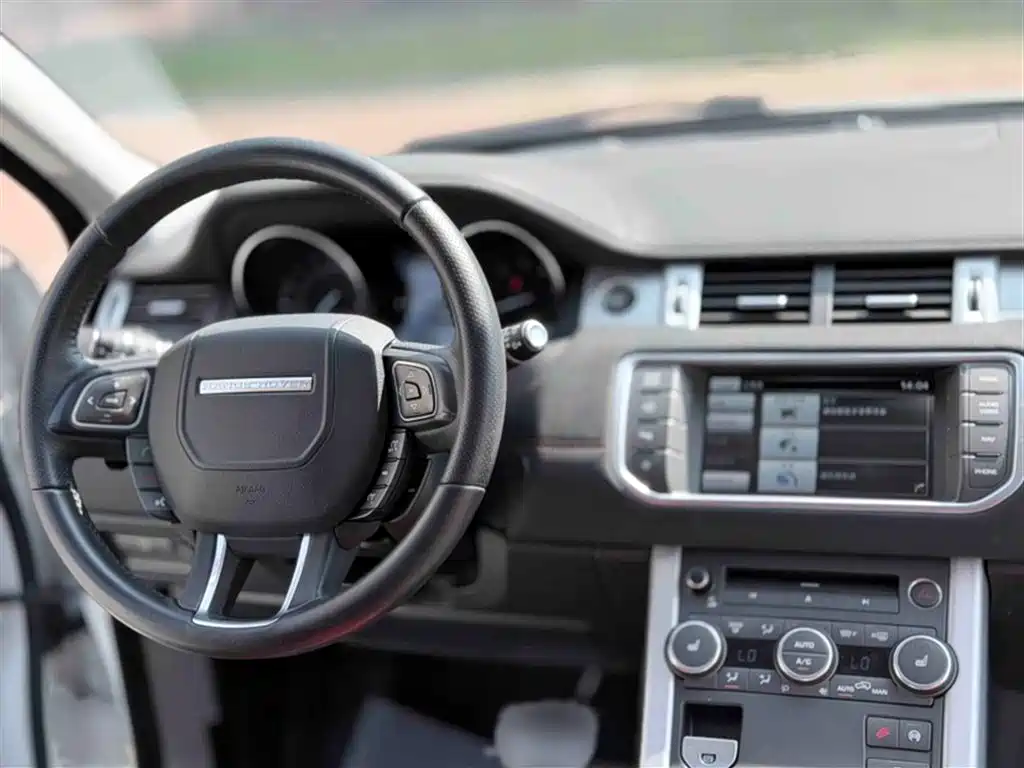 Land Rover Range Rover Evoque (Import) 2014 2.0T 5-door Brilliance Sport фото 15