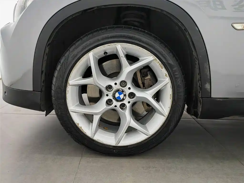 BMW X1 (Import) 2010 xDrive28i фото 17