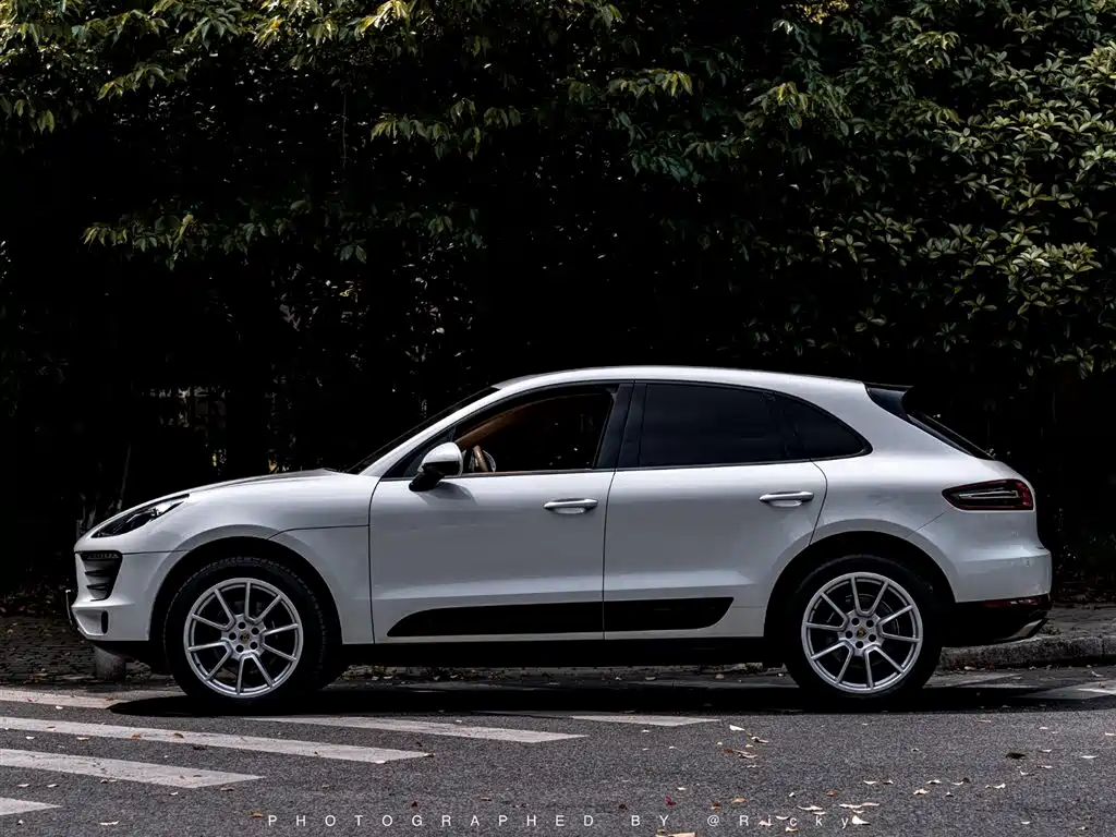 Porsche Macan 2014 Macan 2.0T фото 2