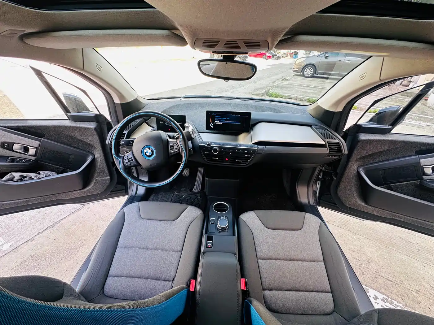 BMW i3 (Import) 2016 Upgraded Luxury Model фото 13
