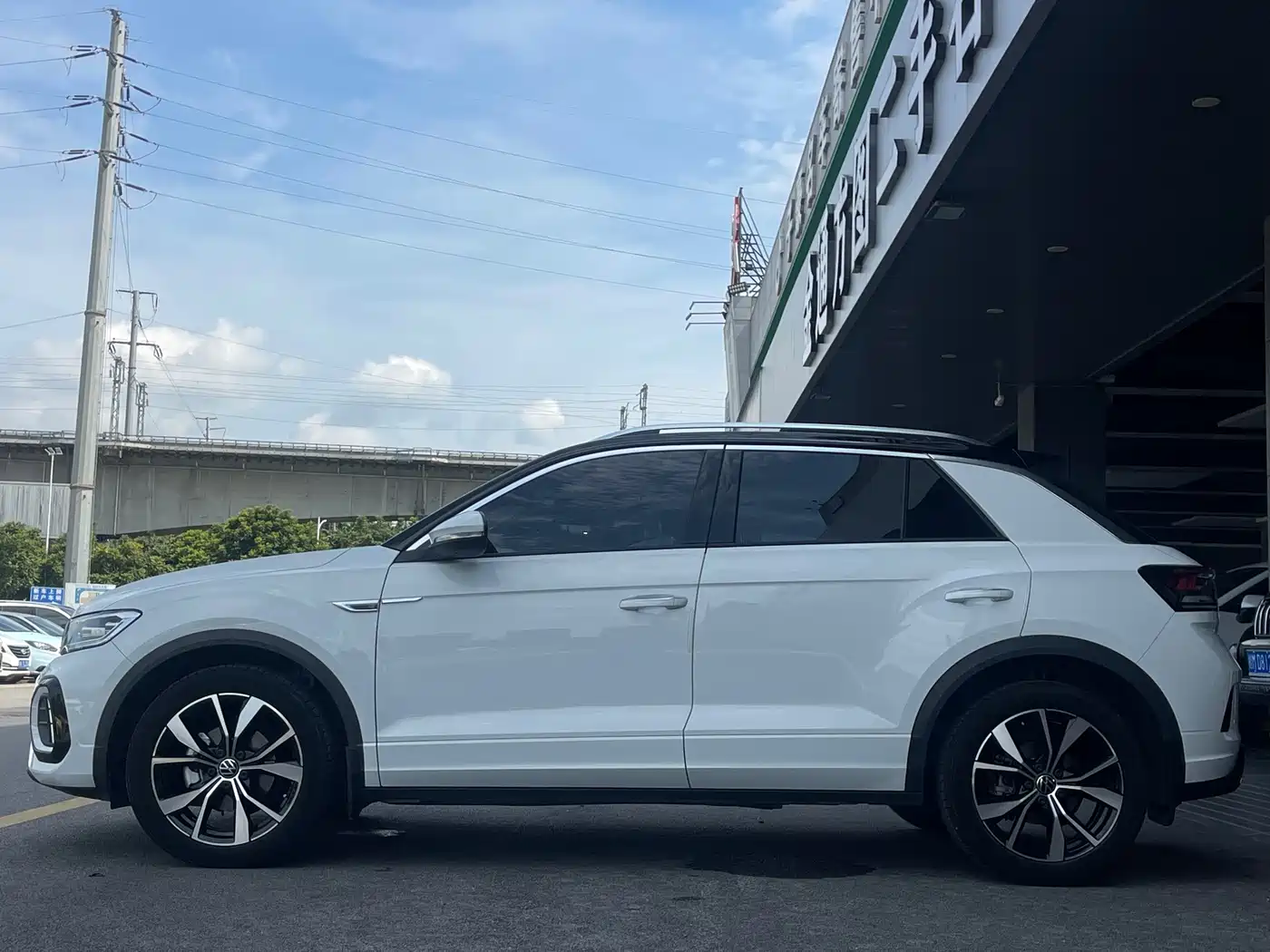 Volkswagen T-Roc, миниатюра 7