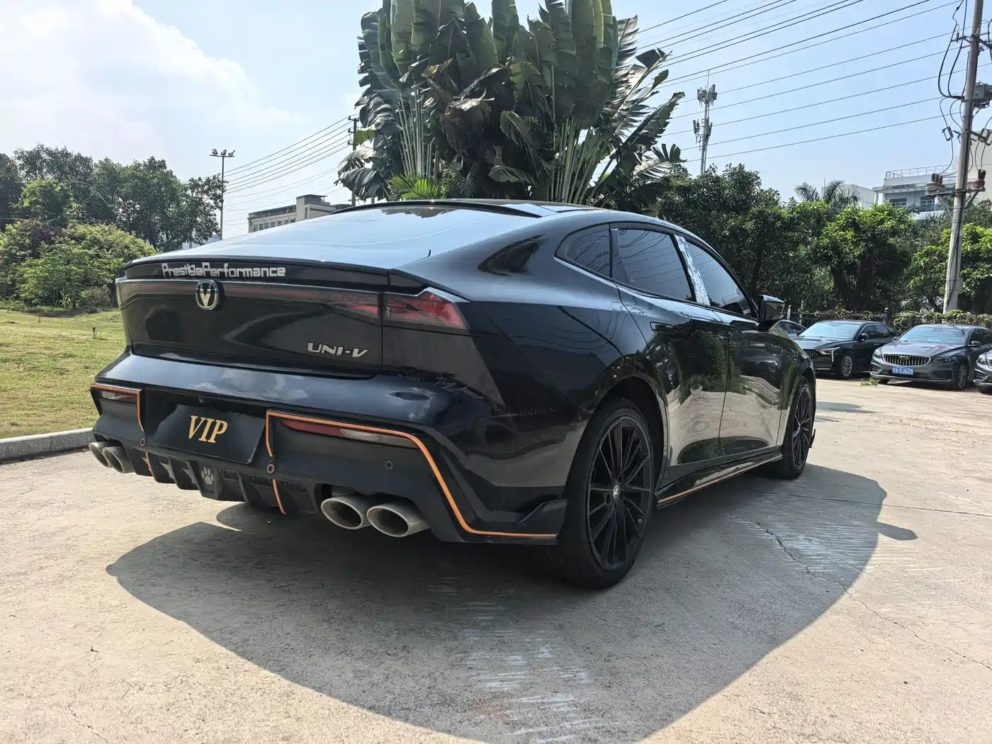 CHANGAN UNI-V