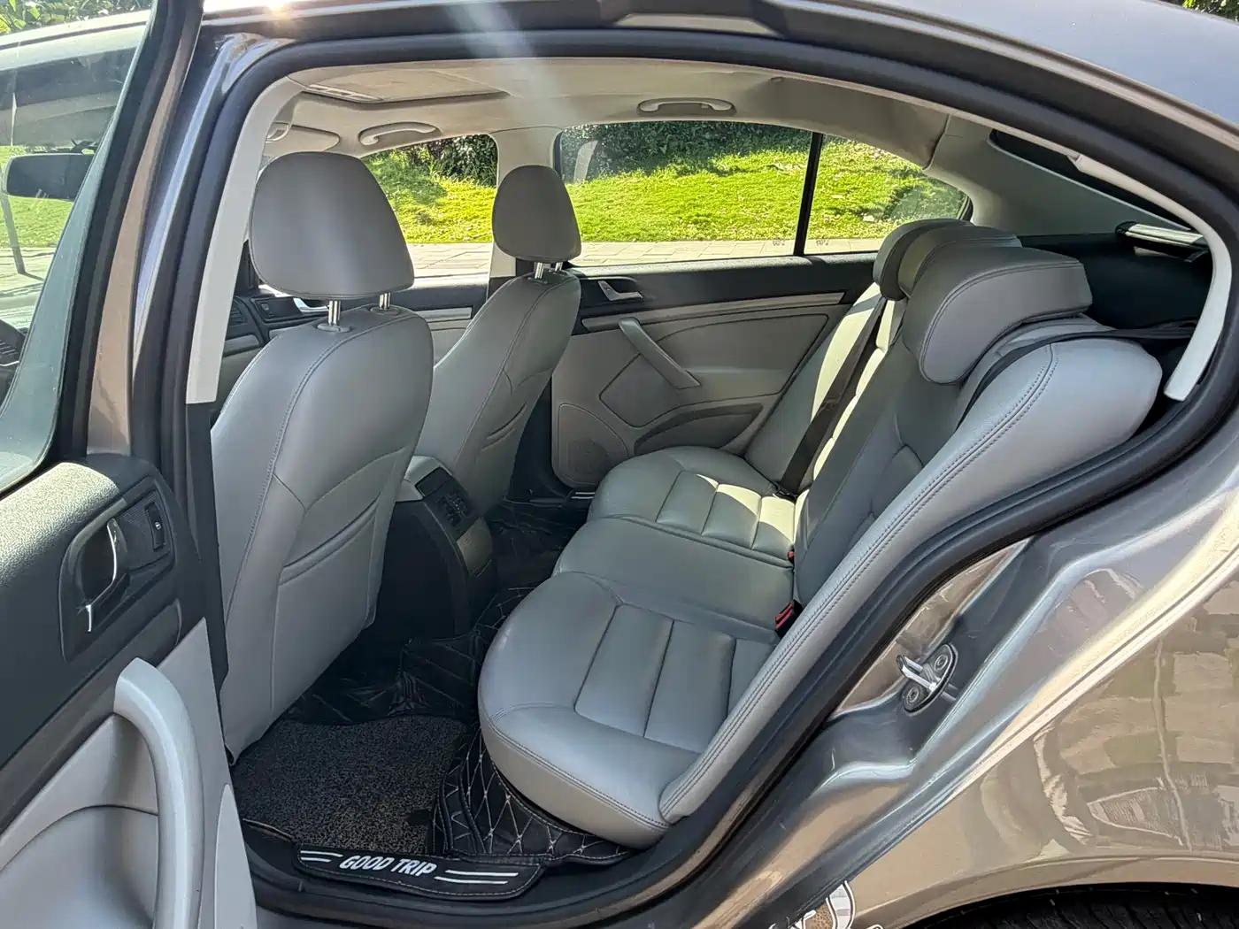 Škoda Octavia 2010 1.4TSI DSG Elegance фото 4