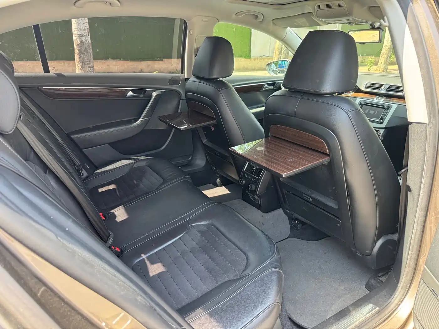 Volkswagen Magotan 2015 Facelift 1.8TSI Premium фото 14