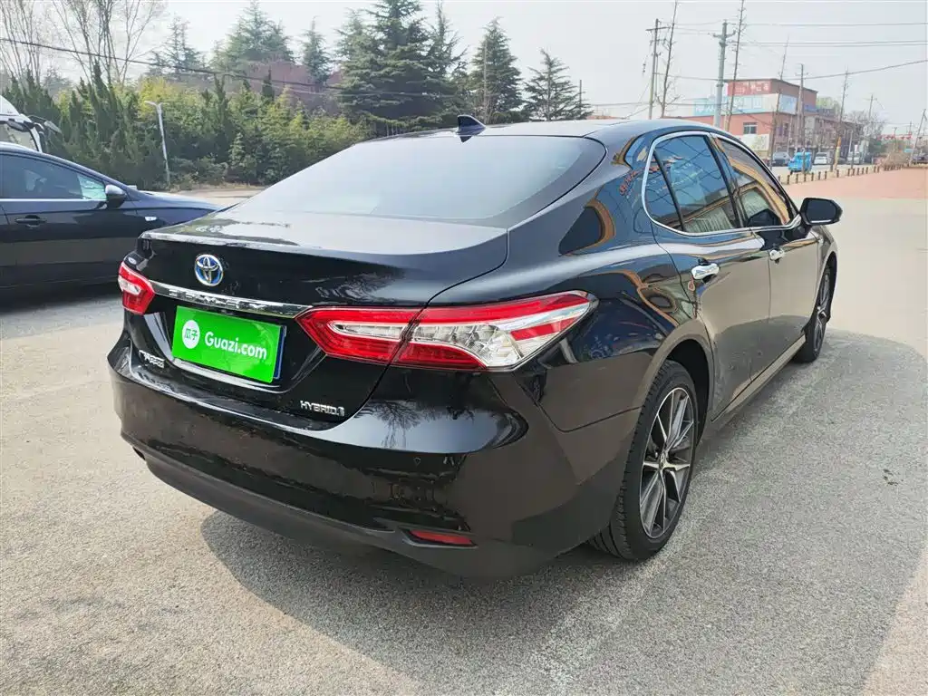 Toyota Camry 2021 Hybrid 2.5HG Luxury Edition фото 5