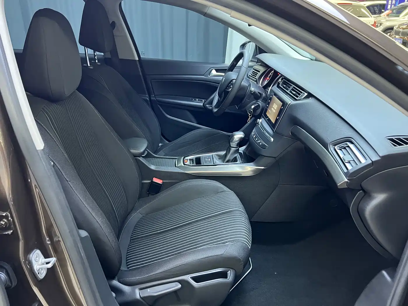 Peugeot 408 2014 1.8L Automatic Luxury Edition фото 14