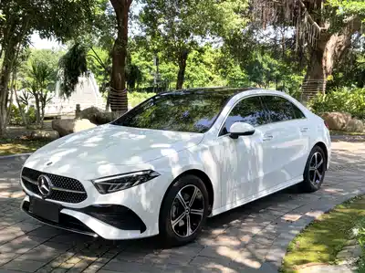 Mercedes-Benz A
