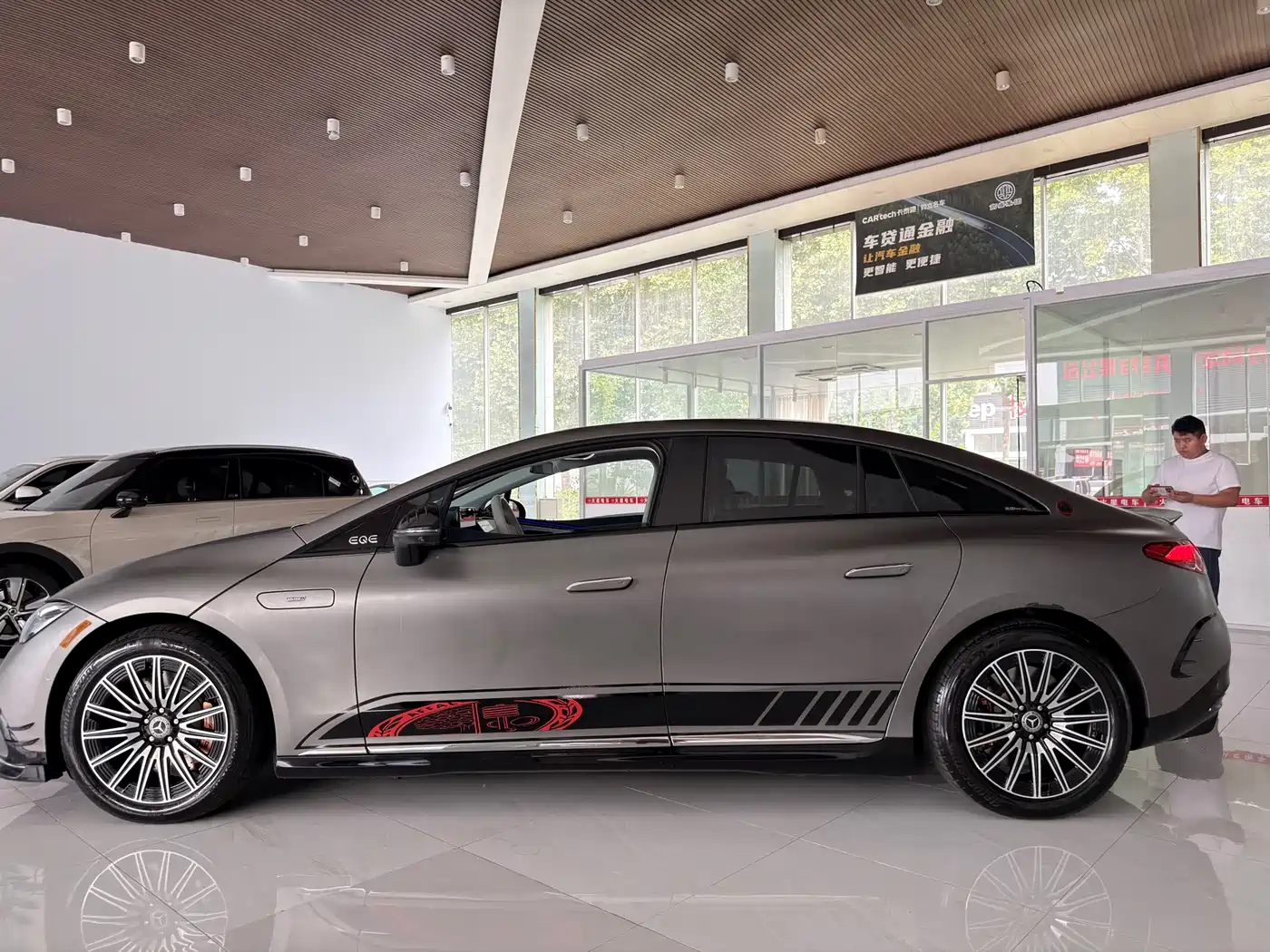 Mercedes-Benz EQE 2022 350 Pioneer Edition фото 19