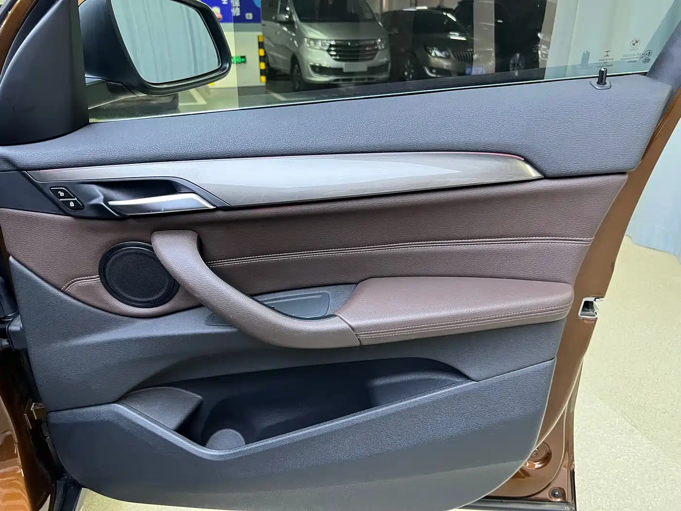 BMW X1 2016 xDrive20Li Luxury Model фото 13